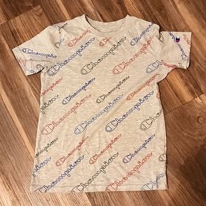 Boys Champion size M shirt